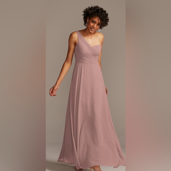 David’s Bridal CELEBRATE DB STUDIO The Daydream Dress full skirt one shoulder - Picture 2 of 11